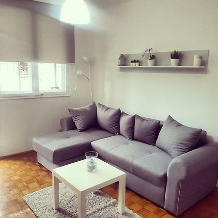Apartman Kej 皮罗特 外观 照片