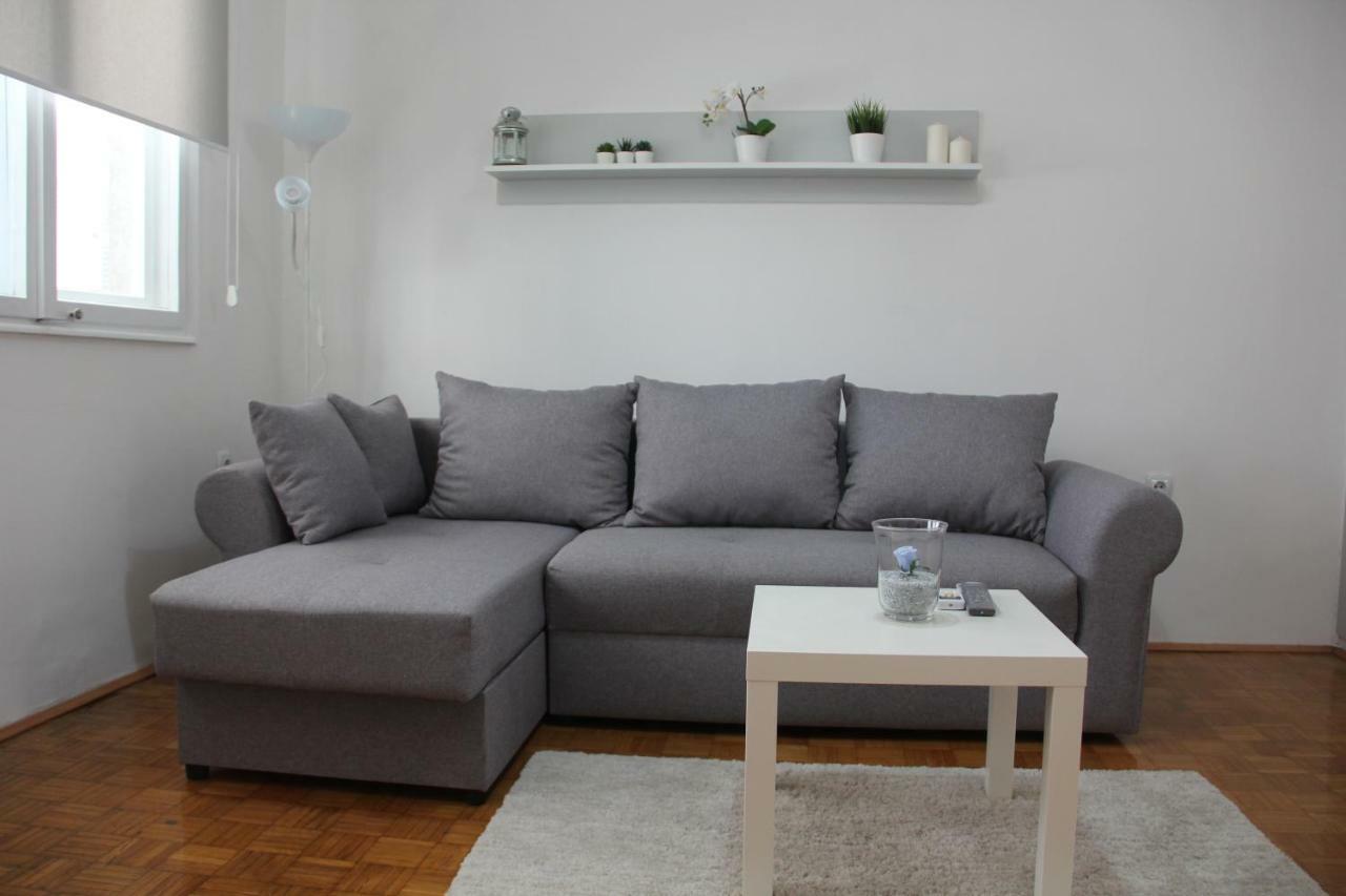 Apartman Kej 皮罗特 外观 照片