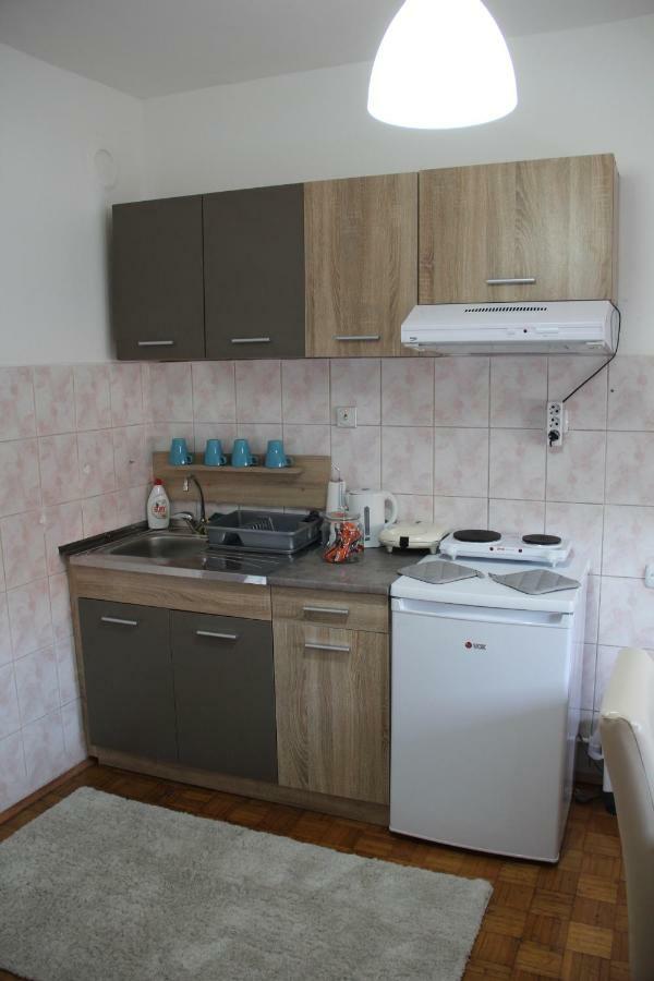 Apartman Kej 皮罗特 外观 照片