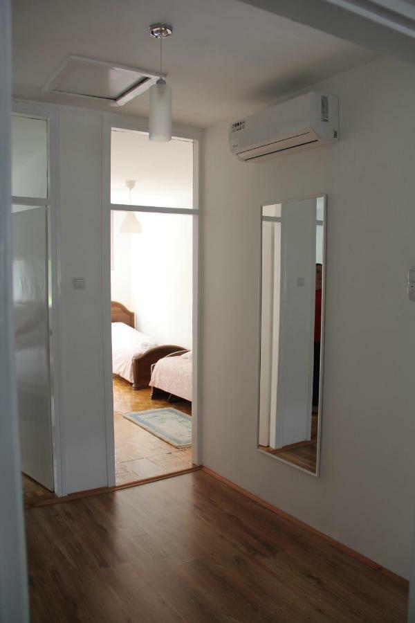 Apartman Kej 皮罗特 外观 照片