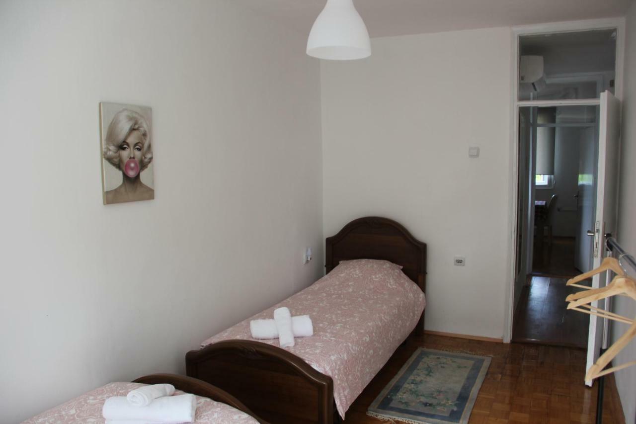 Apartman Kej 皮罗特 外观 照片