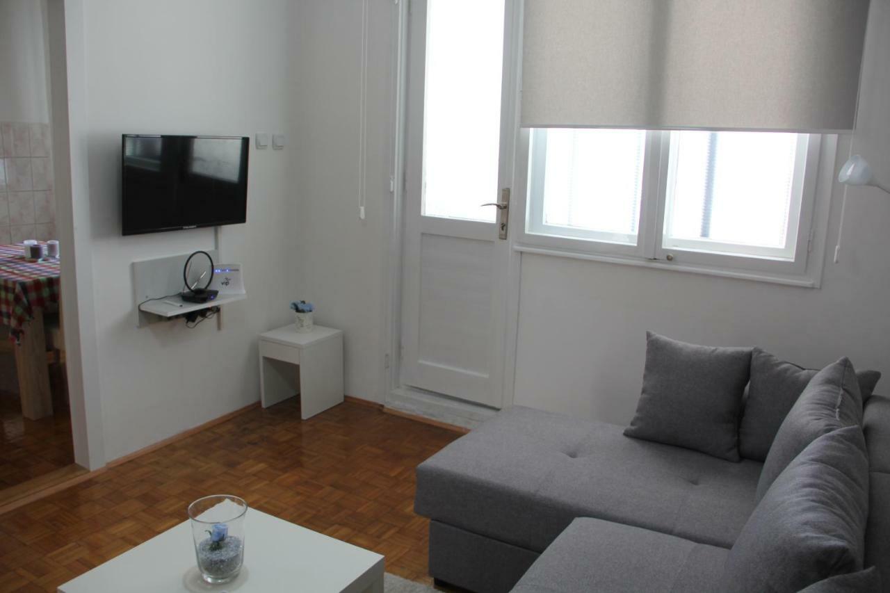 Apartman Kej 皮罗特 外观 照片